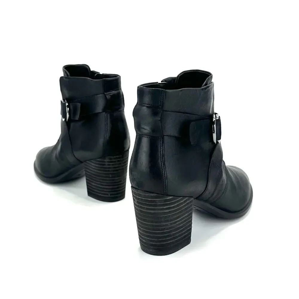 Ecco Black Ankle Boots Sz 10 Leather Padded Footbed Cuban Heel Almond Toe Bootie